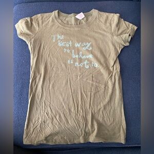 EUC Vintage Hollister T-shirt with The best way to behave is not to on front. M